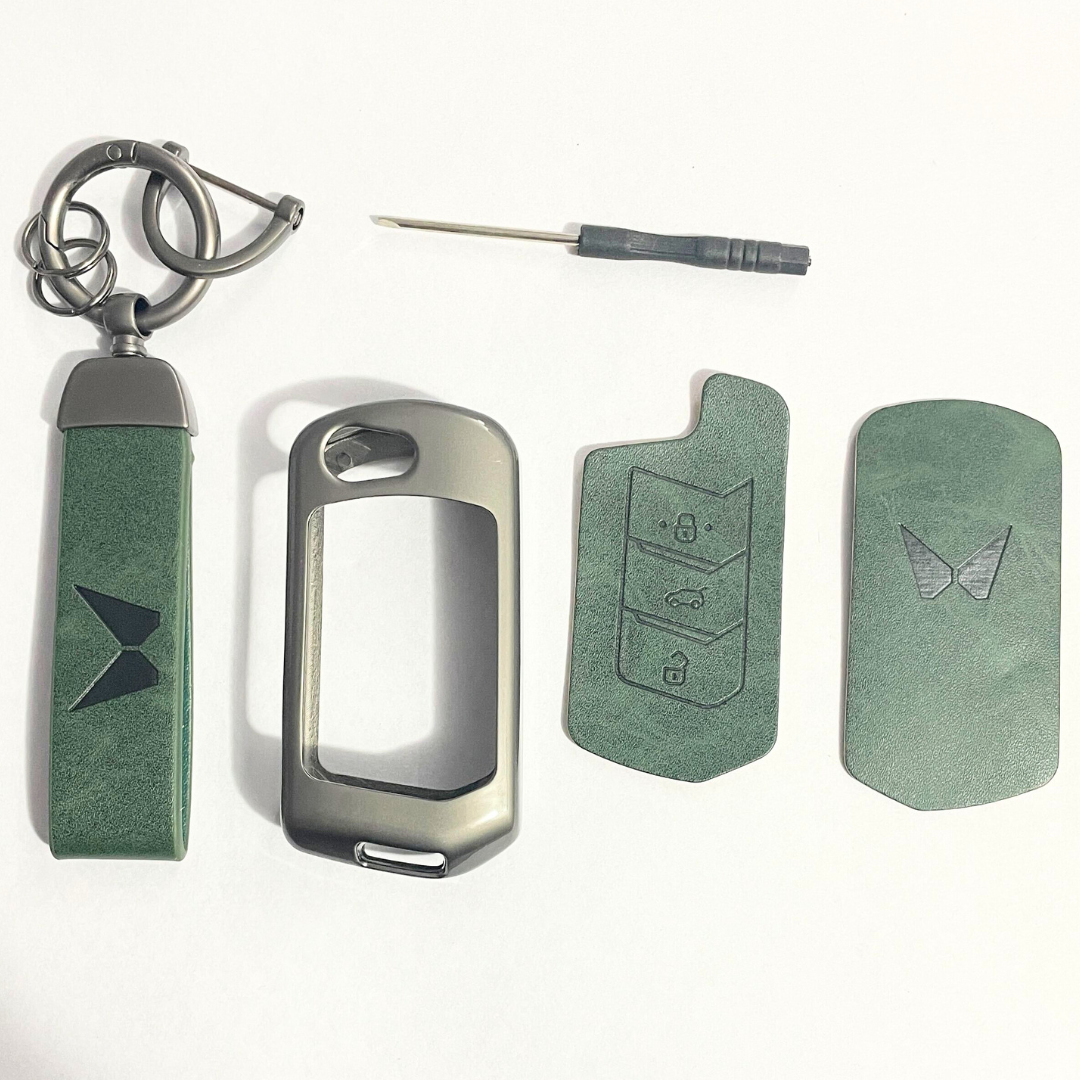 Mahindra Metal and Leather green Key Cover